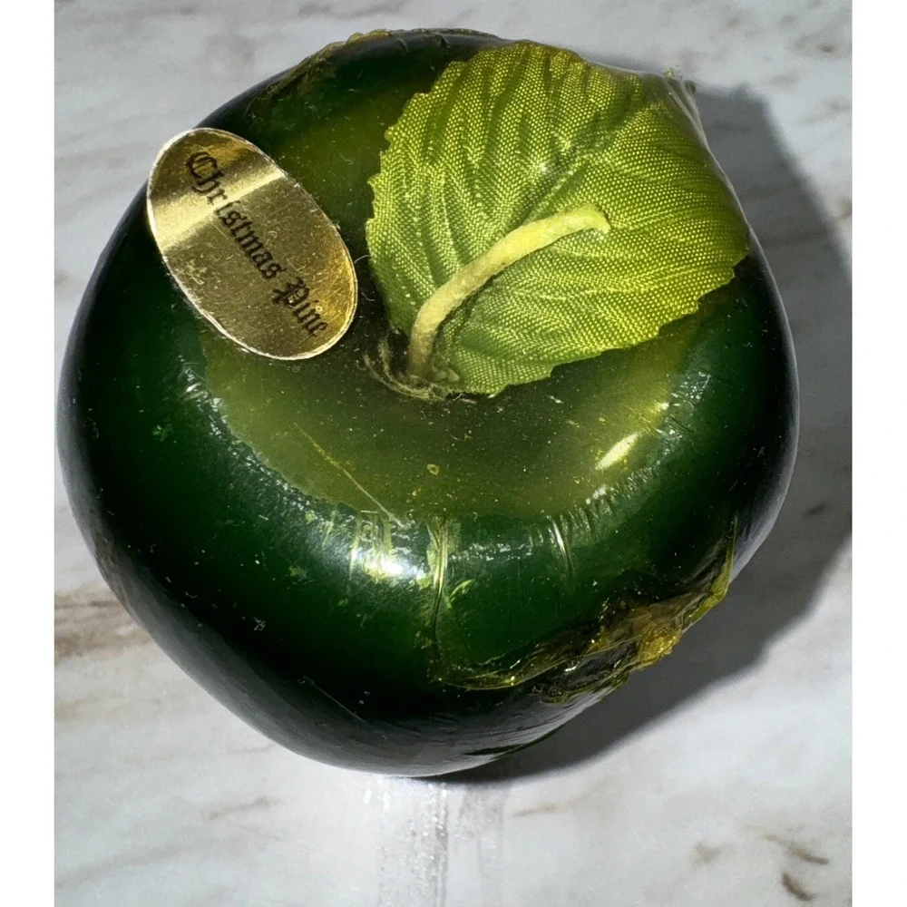 Vintage Green Christmas‎ Pine Scented Candle Apple Shaped. NOS Sealed